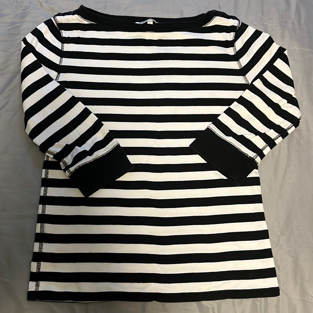 Jones New York Sport Black and white long sleeve shirt size L. Used